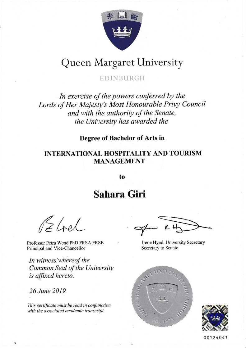 Certificaat Bachelor of Arts Sahara Giri